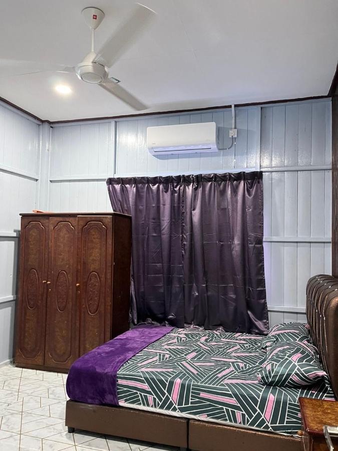 Lavender Homestay Desa Chendering 3 Bedrooms 쿠알라트렝가누 외부 사진