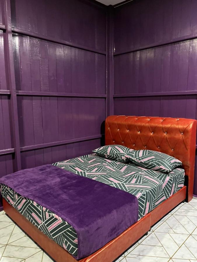 Lavender Homestay Desa Chendering 3 Bedrooms 쿠알라트렝가누 외부 사진